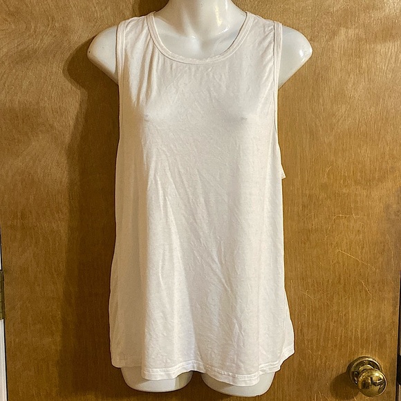 Open back Tank Top - Picture 1 of 4